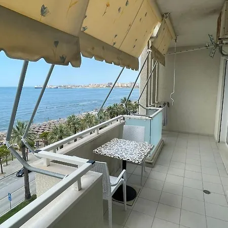 Апартаменты Lungomare Dreamview *